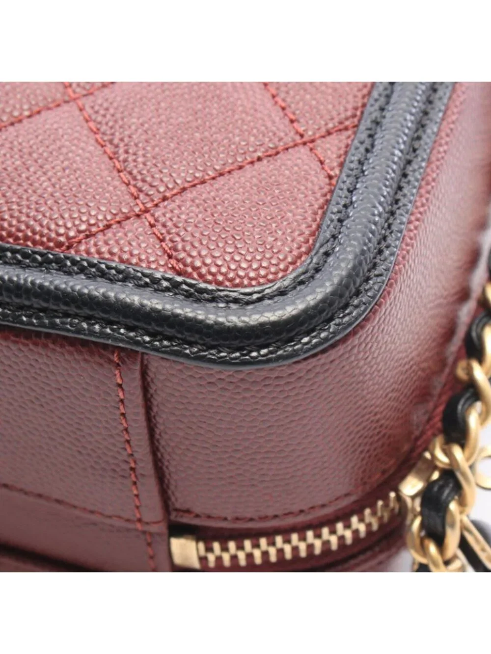 Chanel Shoulder Bag CC Filigree Small Vanity Wine Red Black Caviar Leather CC